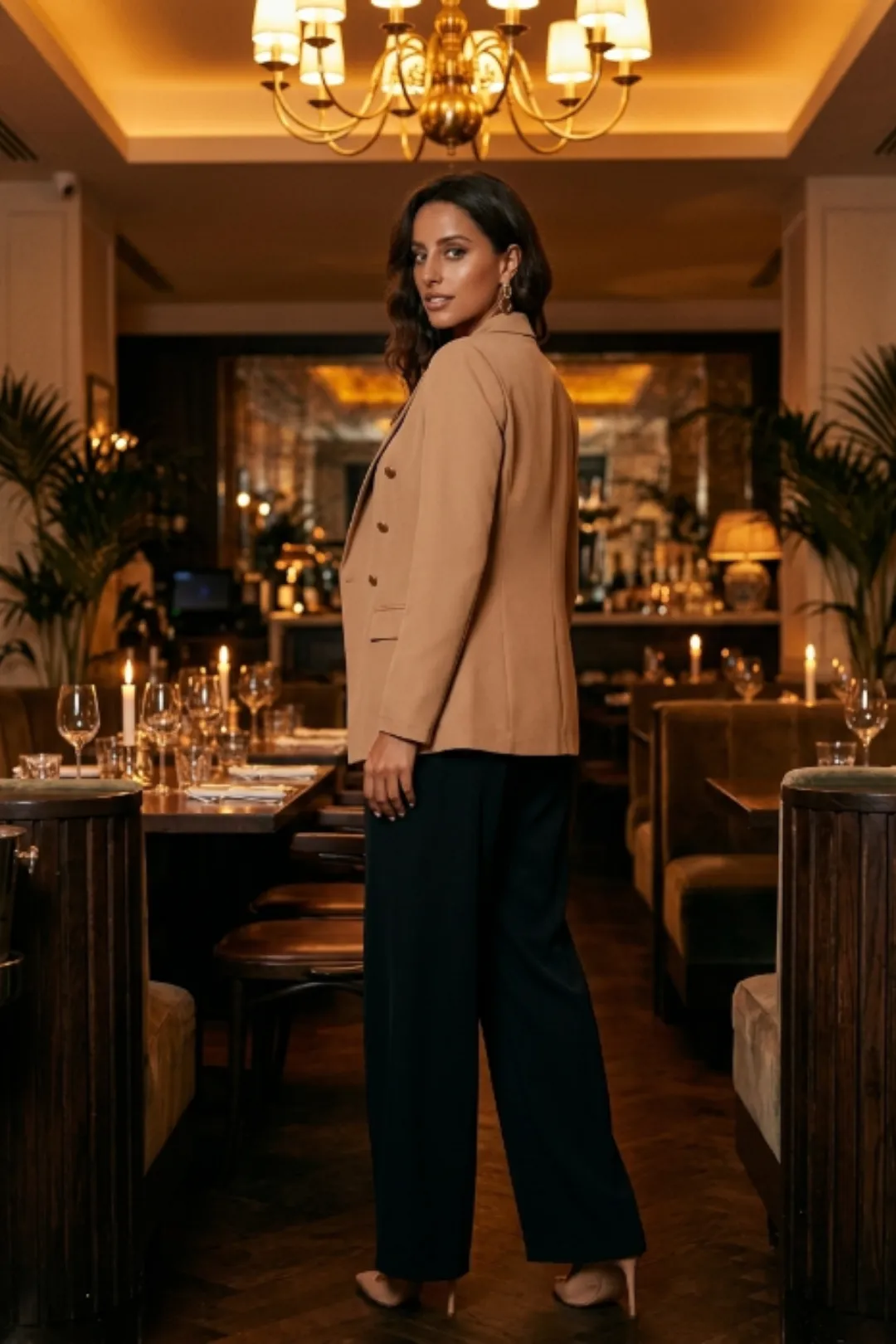 Blazer feminino off white alfaiataria elegante — casual chic atemporal